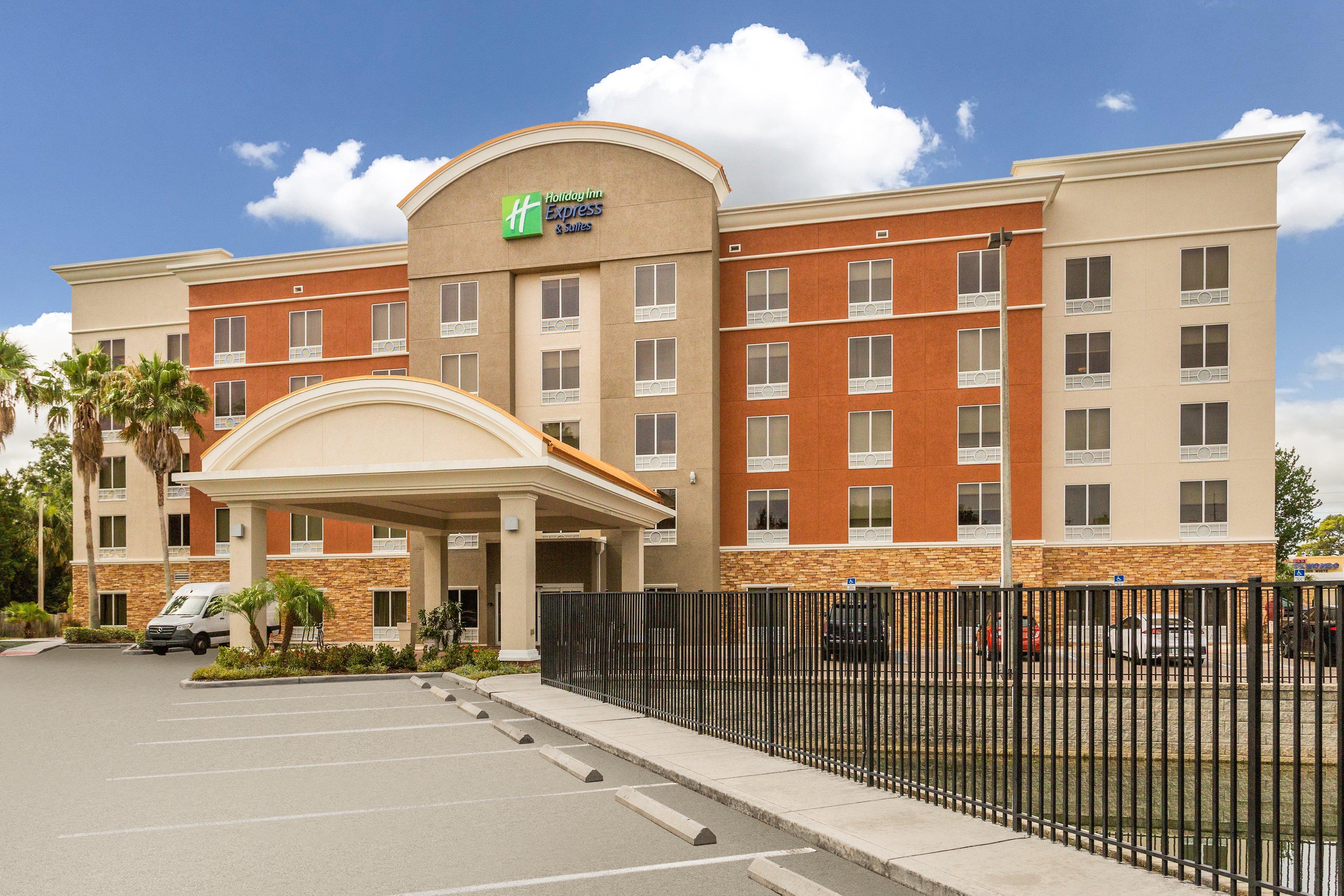 Holiday Inn Express Hotel & Suites Largo-Clearwater, An Ihg Hotel Exterior foto