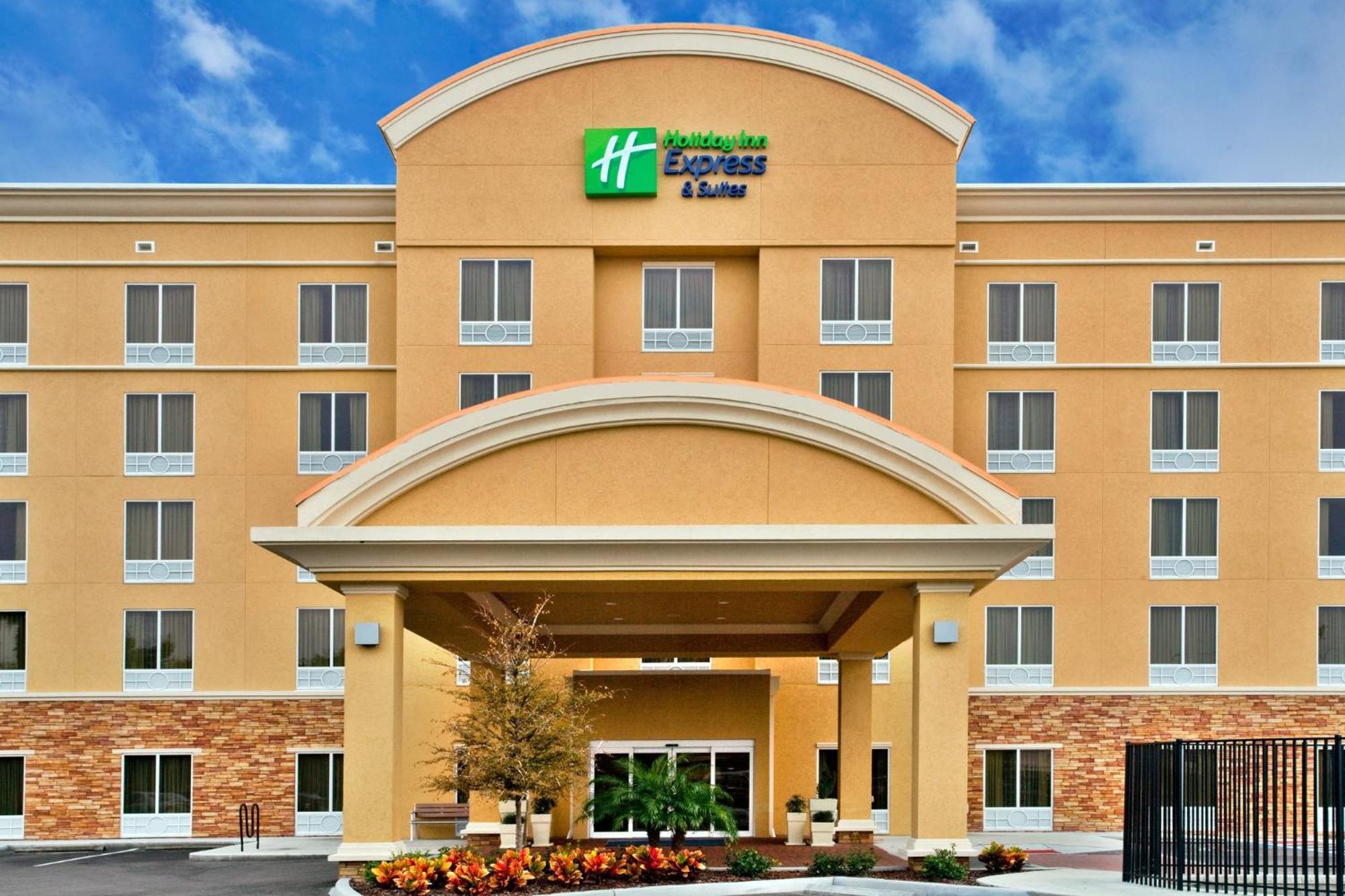 Holiday Inn Express Hotel & Suites Largo-Clearwater, An Ihg Hotel Exterior foto